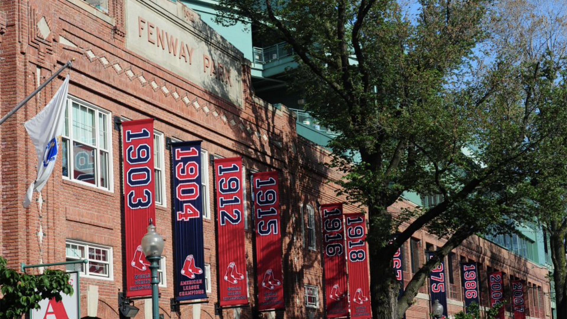 Fenway Park Guided Tour 02