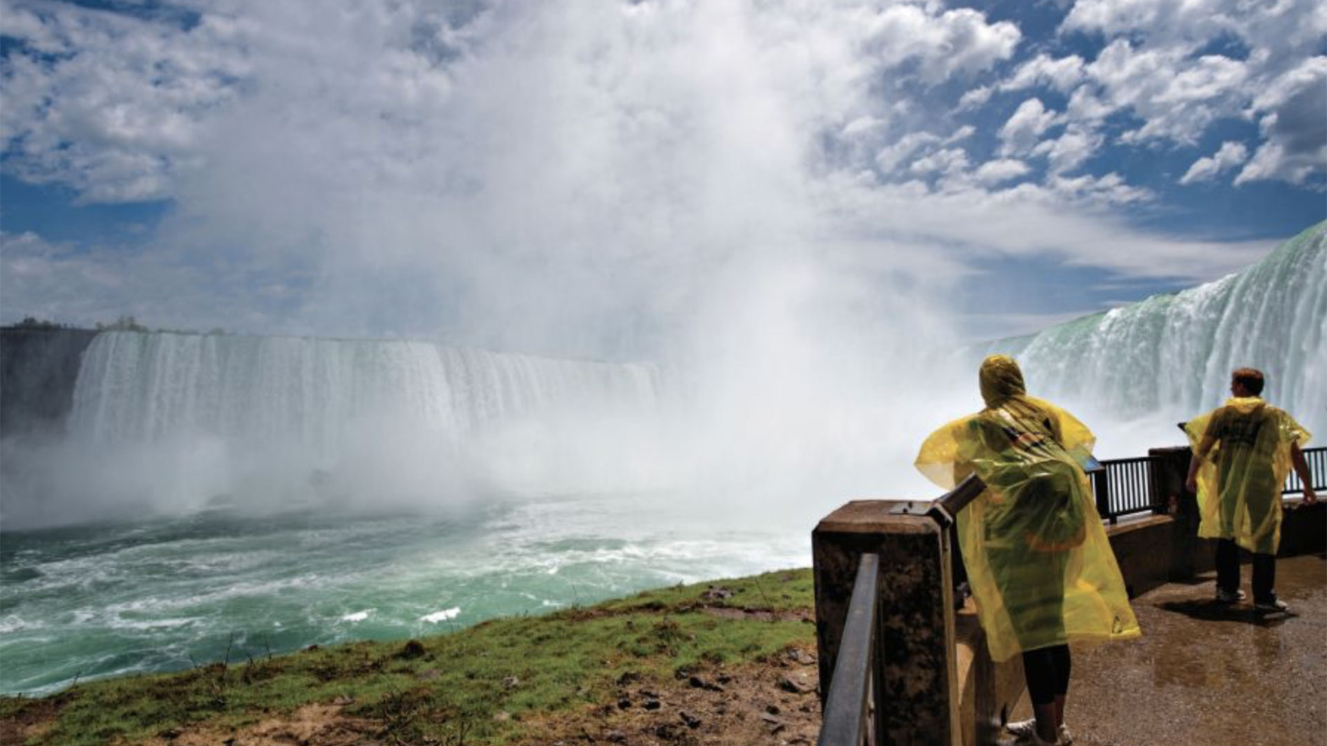 Niagara Falls Full-Day Bus Tour from Toronto 04