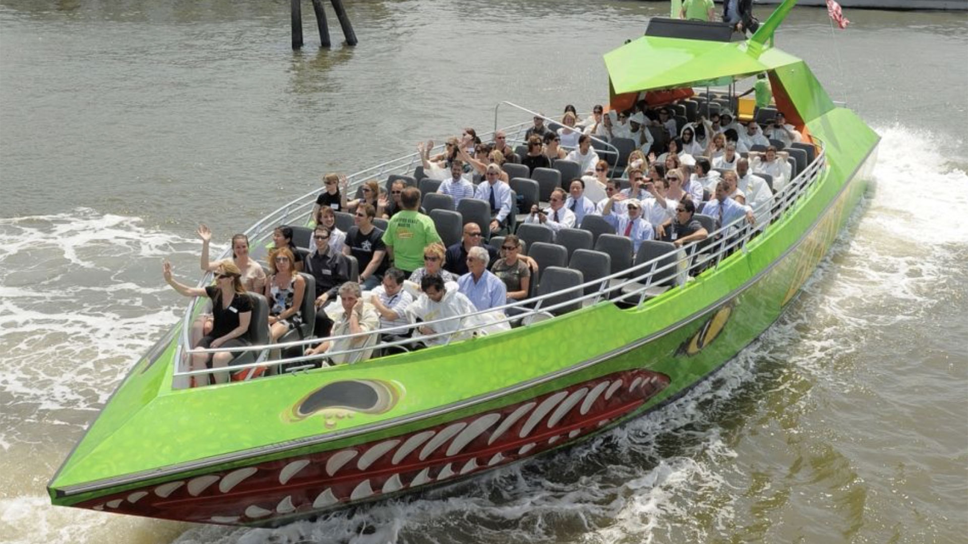 Speedboat Cruise NYC 02